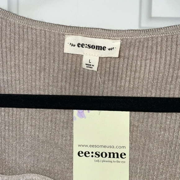 WOMEN’S EE:SOME LONG SLLEVE TOP RIBBED MATERIAL SIZE LARGE BEIGE IN COLOR - Picture 4 of 5